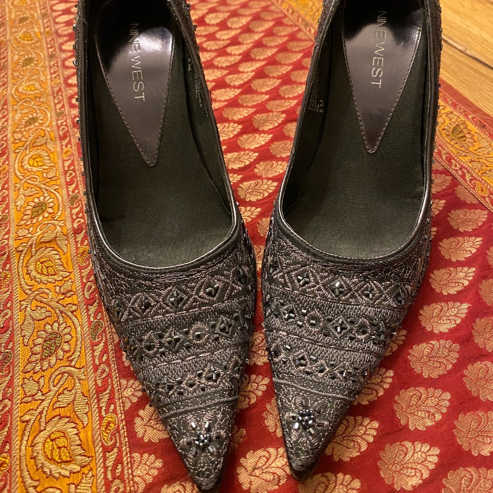 Nine West pump